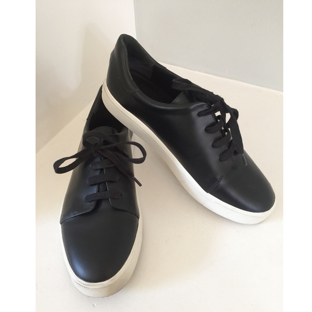 Vince black leather sneakers 7.5